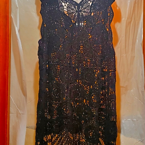 Top - Picture 4 of 4